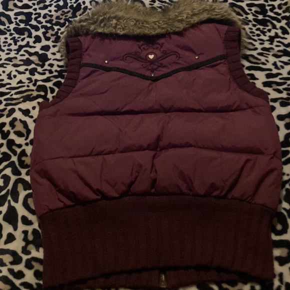 Vest with fur - Picture 4 of 11